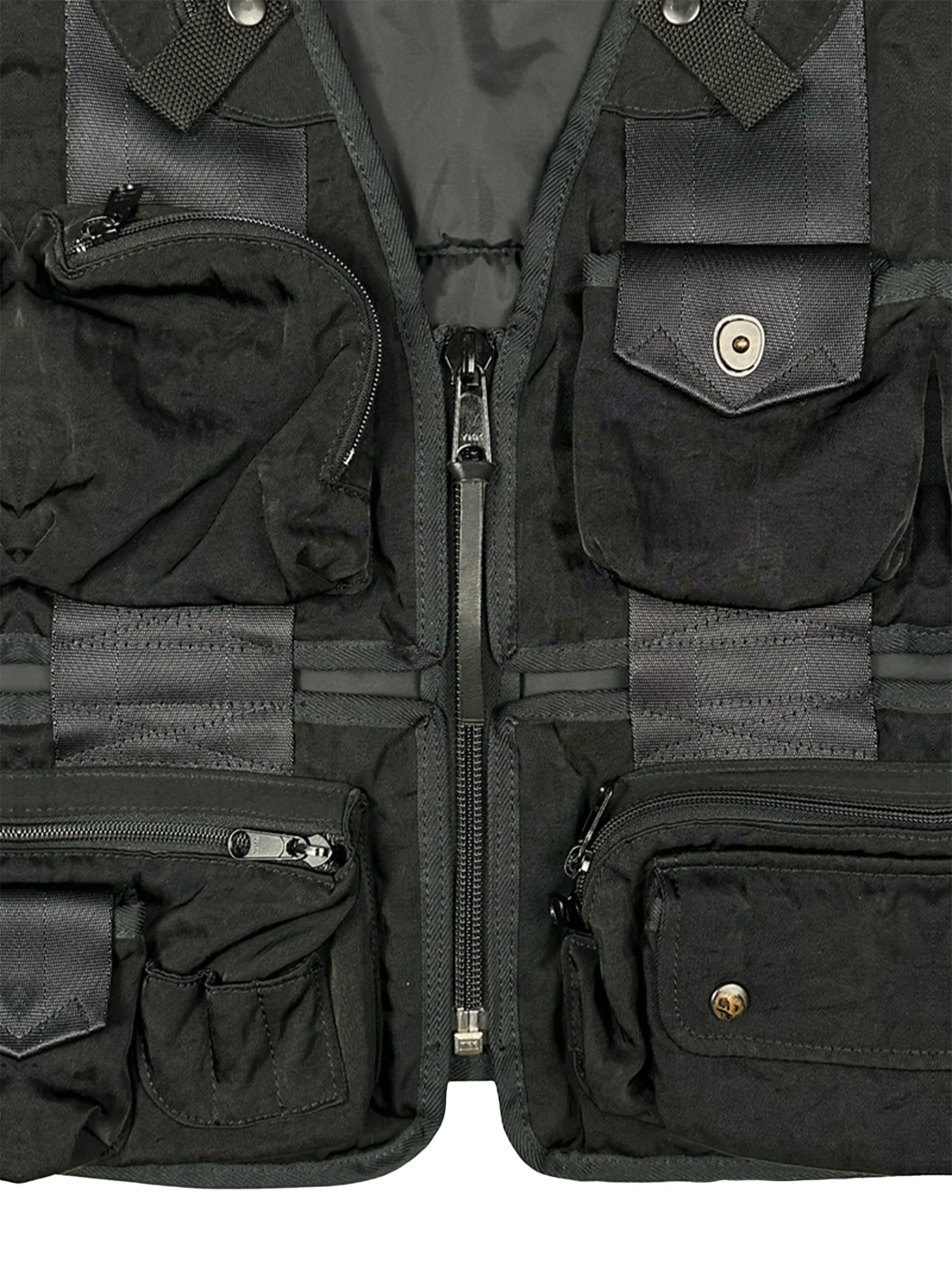 Issey Miyake - Image 3