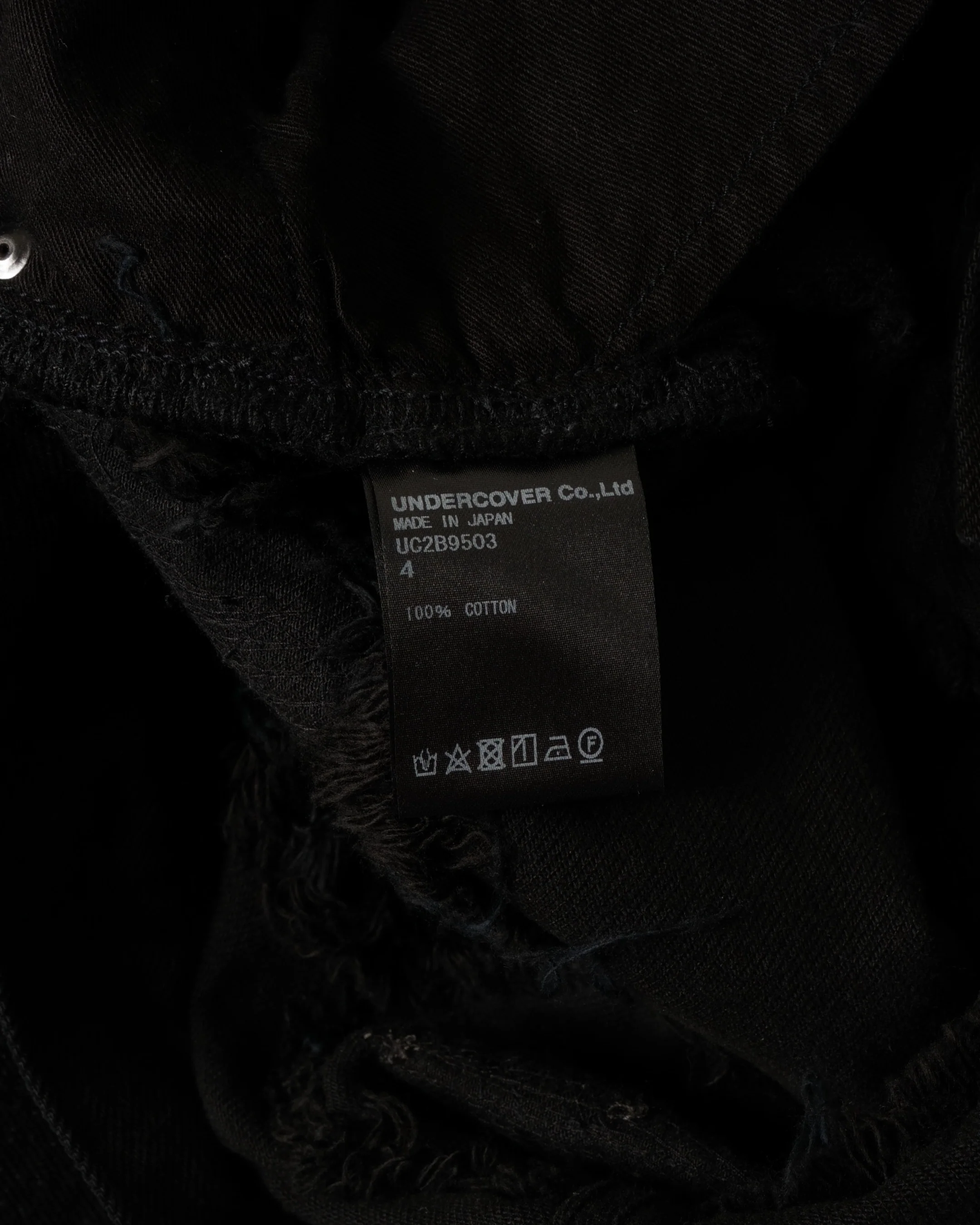 Undercover - Image 4