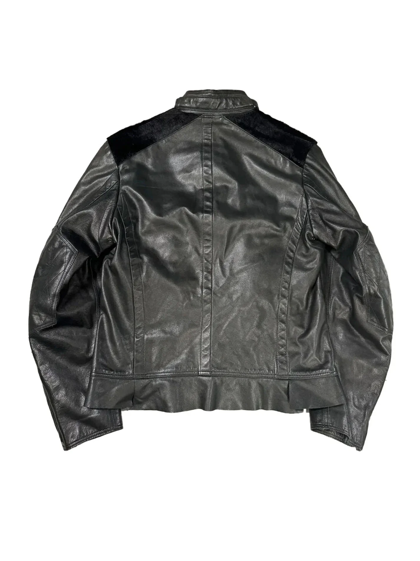 Yohji Yamamoto - Image 2